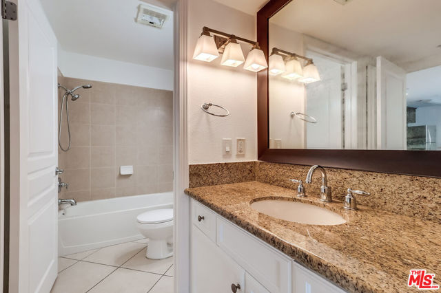 7320 Hawthorn Avenue, Los Angeles CA: https://media.crmls.org/mediaz/e4e5ddfd-396a-4f3b-bff0-ac72342beba4.jpg