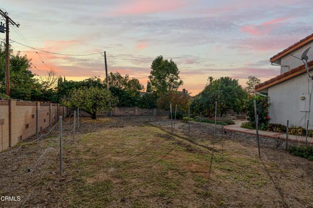 202 Faculty Street, Thousand Oaks CA: https://media.crmls.org/mediaz/e4e65999-a8d3-47de-a822-d6eb29d1ef6e.jpg