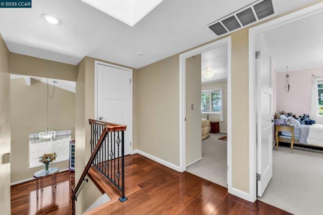102 Monasterio Ct, San Ramon CA: https://media.crmls.org/mediaz/e4e71d02-3240-4923-aaca-4fc5efc45a2e.jpg