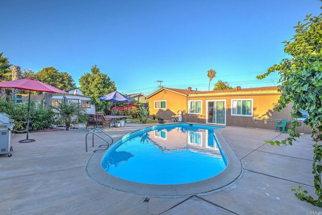 Detail Gallery Image 8 of 19 For 524 Parkbrook St, Spring Valley,  CA 91977 - 3 Beds | 1/1 Baths