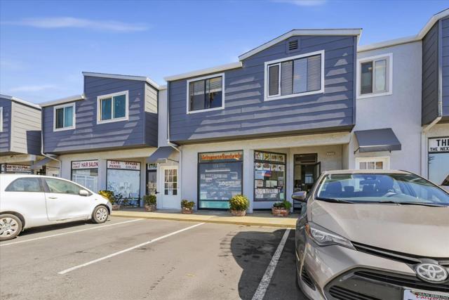 1715 Palmetto Avenue, Pacifica CA: https://media.crmls.org/mediaz/e4e7514b-3425-41e1-85be-c40de8ebd0ca.jpg