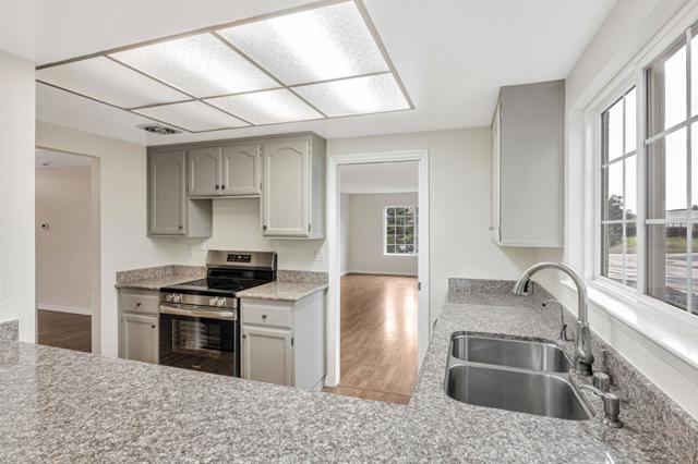 3695 Skyline Drive, Hayward CA: https://media.crmls.org/mediaz/e4e7cb63-5824-4a26-a337-65f09d147ad3.jpg