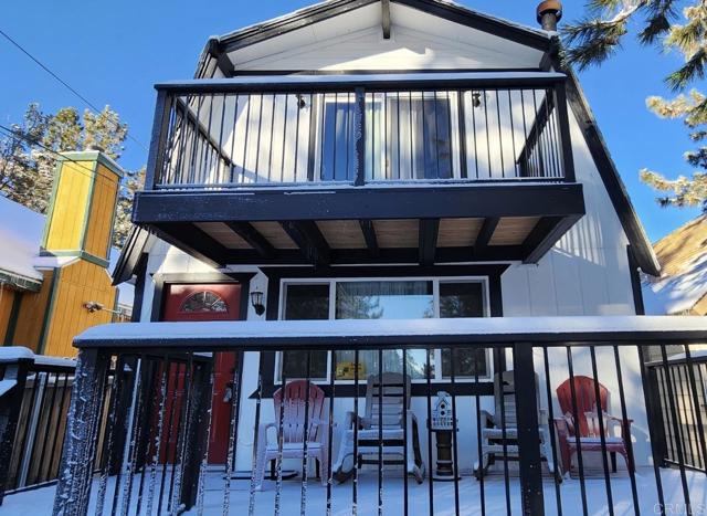 138 Leonard Lane, Sugarloaf CA: https://media.crmls.org/mediaz/e4e7ef1d-6cd8-4a1f-85c1-b84a1e211676.jpg