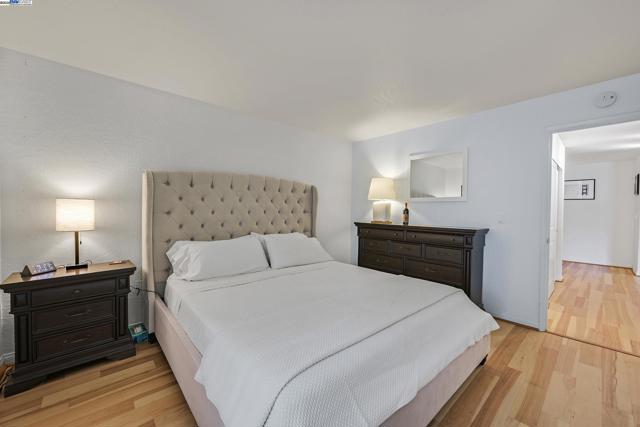 1087 Murrieta Blvd, Livermore CA: https://media.crmls.org/mediaz/e4e825b4-fae9-426e-9c50-a607f100985c.jpg