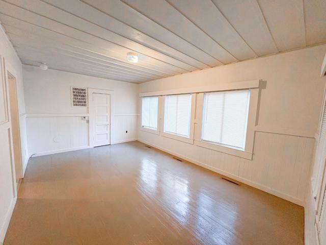 8787 Highway 9, Ben Lomond CA: https://media.crmls.org/mediaz/e4e829de-63d9-4210-90ad-00014a0bbbfb.jpg