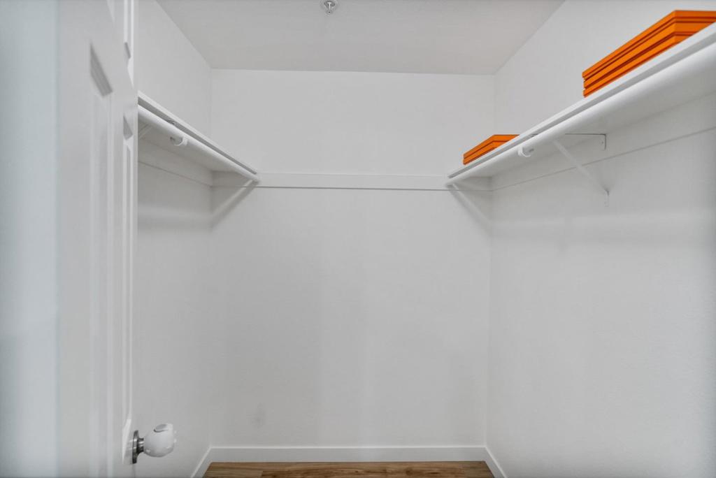 https://media.crmls.org/mediaz/e4e87a3c-875b-4c50-9402-81cf224ccce4.jpg?preset=X-Large