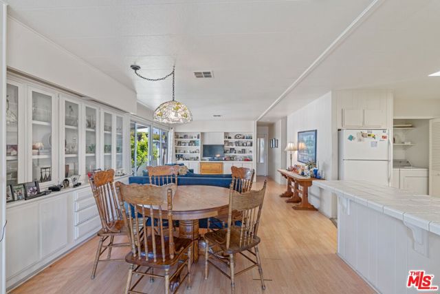 29500 Heathercliff Road, 5 photo 3