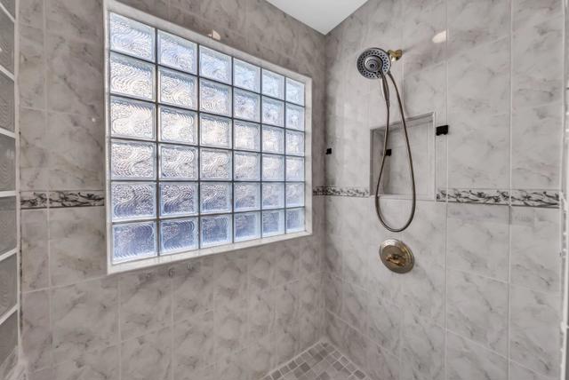 5665 Comanche Drive Drive, San Jose CA: https://media.crmls.org/mediaz/e4e8b843-460e-4cf4-8321-52564149af28.jpg