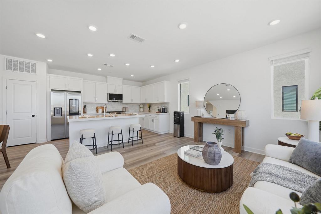 2402 Cascalote Loop