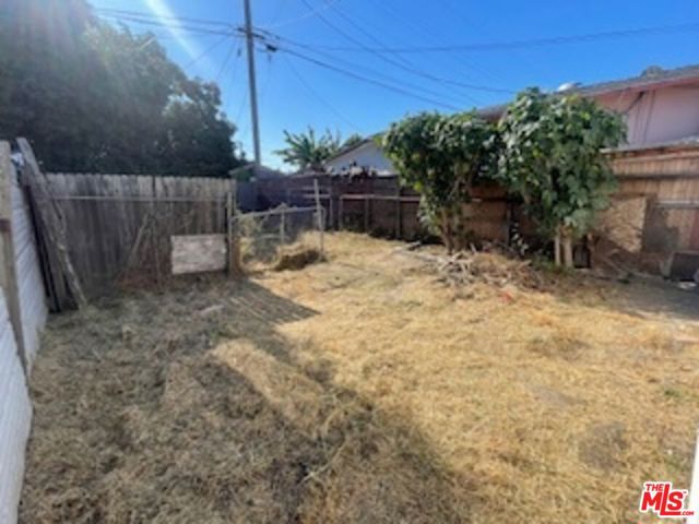 2114 Oris Street, Compton, California 90222, 2 Bedrooms Bedrooms, ,1 BathroomBathrooms,Single Family Residence,For Sale,Oris,24464821