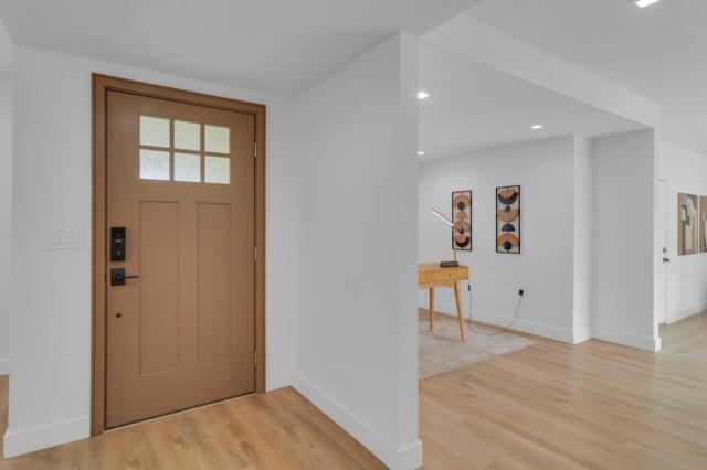 2921 Daisy Court, Union City CA: https://media.crmls.org/mediaz/e4ea75a6-b374-493a-8600-543d12226274.jpg