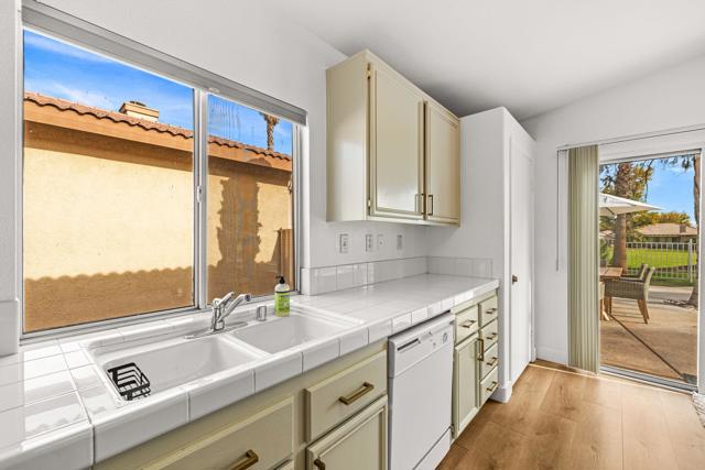 49620 Lincoln Drive, Indio CA: https://media.crmls.org/mediaz/e4ec8b43-1bd4-4c79-80b5-ffb6de09cd8a.jpg