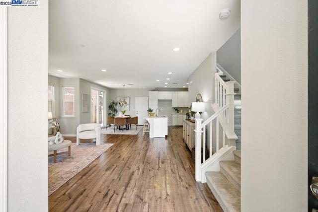 218 Stratus Cmn, Livermore CA: https://media.crmls.org/mediaz/e4ecba5d-4fff-4069-b969-b4399e5d663e.jpg