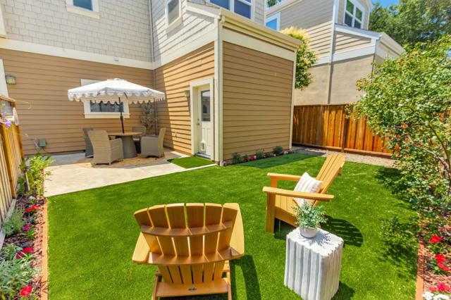 221 Creekside Village Drive, Los Gatos CA: https://media.crmls.org/mediaz/e4ed63e1-4fd7-4335-a64c-48ead6e54f2b.jpg
