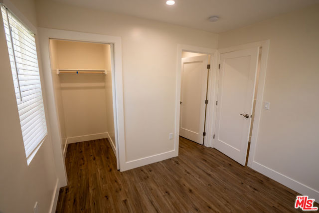 1324 W 30th Street, Los Angeles CA: https://media.crmls.org/mediaz/e4ee6375-d8c4-4173-b90a-822332b6e8c9.jpg