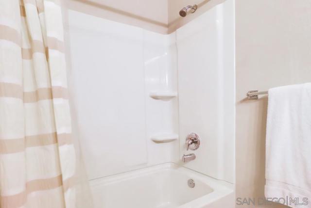 2020 Camino De La Reina, San Diego CA: https://media.crmls.org/mediaz/e4ef1aff-ff72-4519-a02b-e5ecb5068a3b.jpg