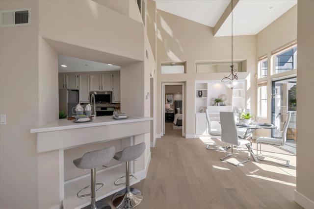 585 Shoal Circle,  CA: https://media.crmls.org/mediaz/e4f028c6-fa02-469e-9d37-e40f7e799147.jpg