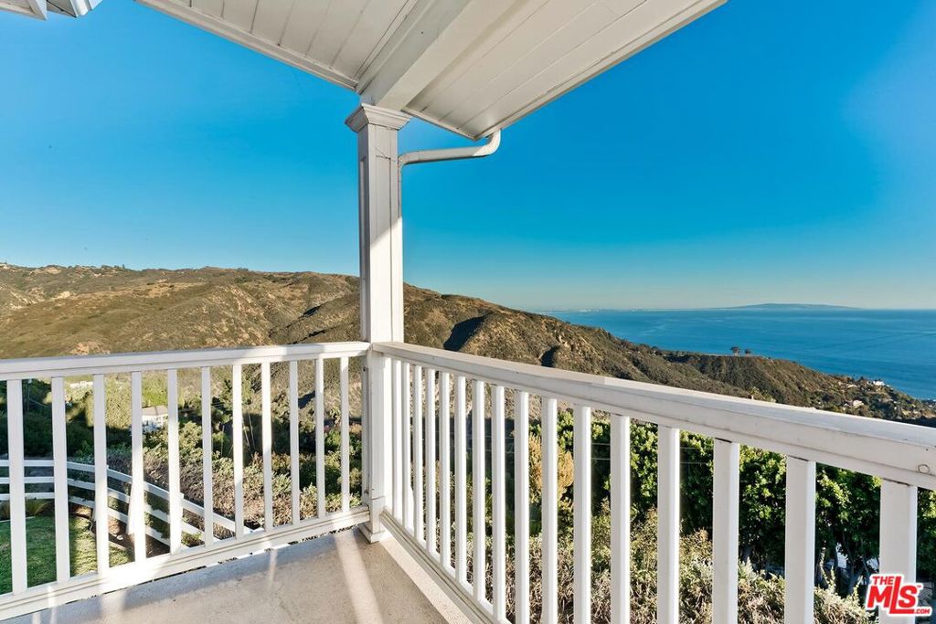 E4F12B19 F658 48D2 B349 226F5Fce2384 21821 Castlewood Drive, Malibu, Ca 90265 &Lt;Span Style='BackgroundColor:transparent;Padding:0Px;'&Gt; &Lt;Small&Gt; &Lt;I&Gt; &Lt;/I&Gt; &Lt;/Small&Gt;&Lt;/Span&Gt;