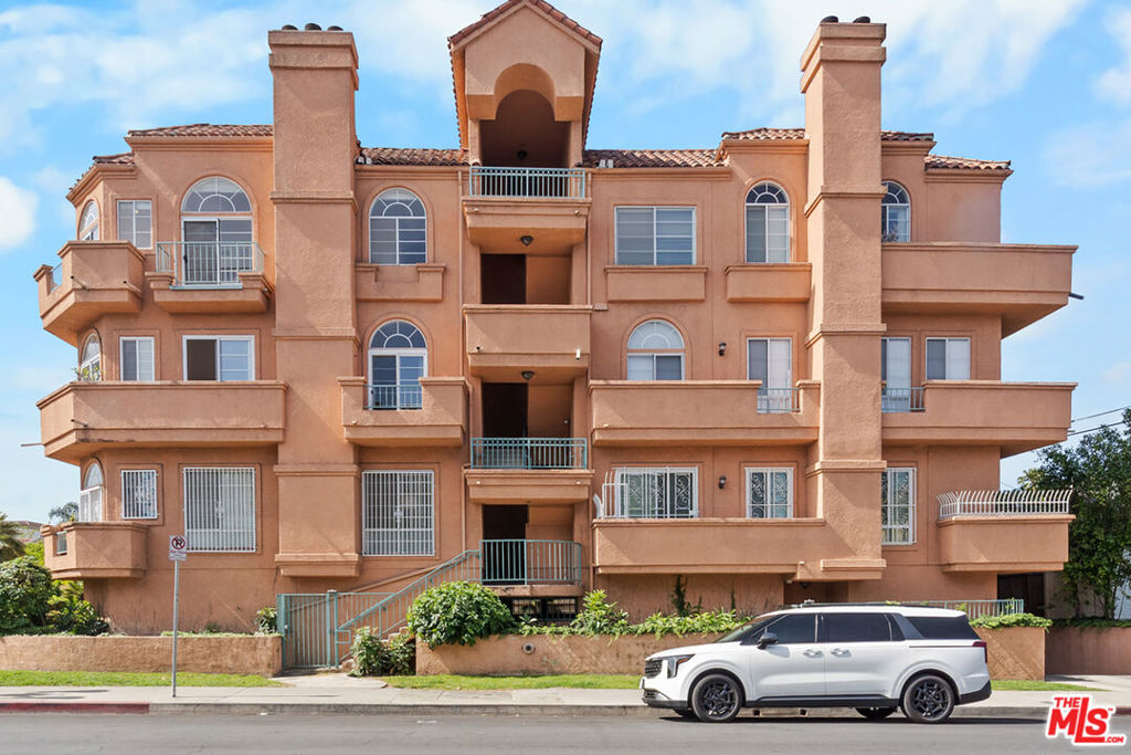 801 Lorraine Boulevard #301
