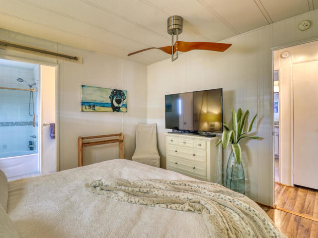 51555 Monroe St. #18, Indio CA: https://media.crmls.org/mediaz/e4f22f01-6272-47c8-b33c-637d75a26ead.jpg