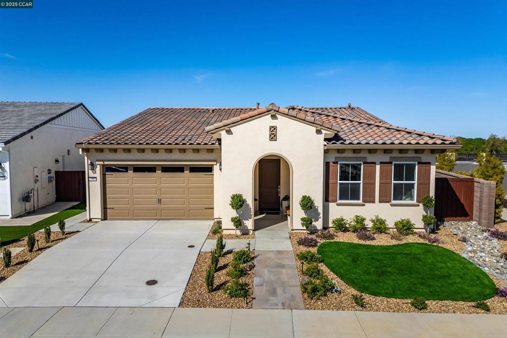3503 Panorama Dr