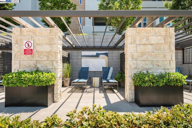 Image 36 of 52 For 45378 Tom Blalock St  202
