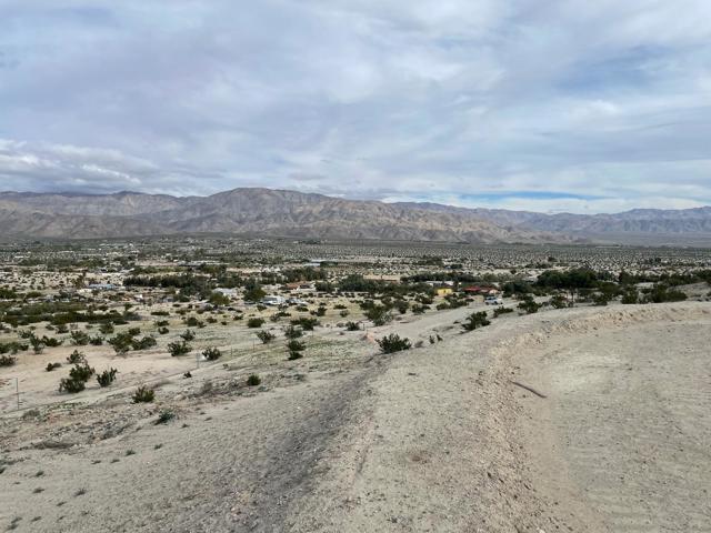 23551 Henry Road, Sky Valley CA: https://media.crmls.org/mediaz/e4f5c429-0b36-48e7-98b9-cb0b83094a51.jpg