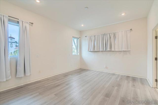 3128 Canon St, San Diego CA: https://media.crmls.org/mediaz/e4f5c628-579c-450d-bf99-0a541d772b55.jpg