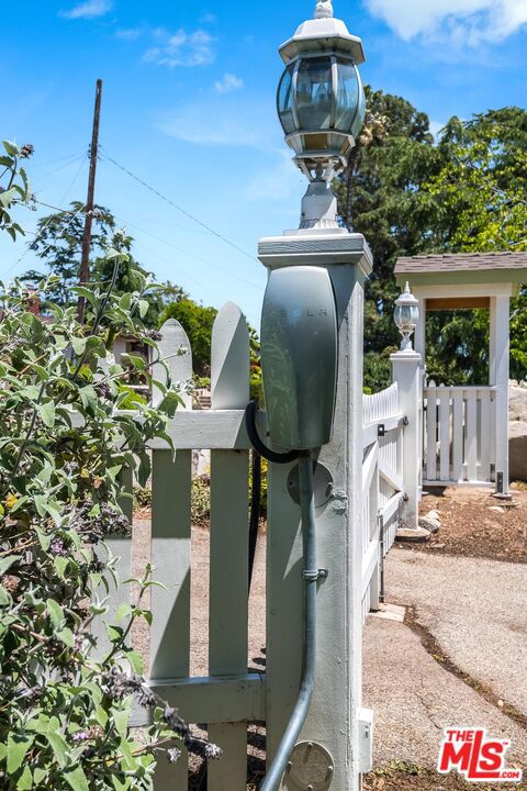 2424 Prospect Avenue, Montrose, California 91020, 4 Bedrooms Bedrooms, ,3 BathroomsBathrooms,Single Family Residence,For Sale,Prospect,24391621