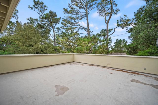 4055 Sunset Lane, Pebble Beach CA: https://media.crmls.org/mediaz/e4f6ab0d-c2de-4015-b12e-4e8f85418724.jpg