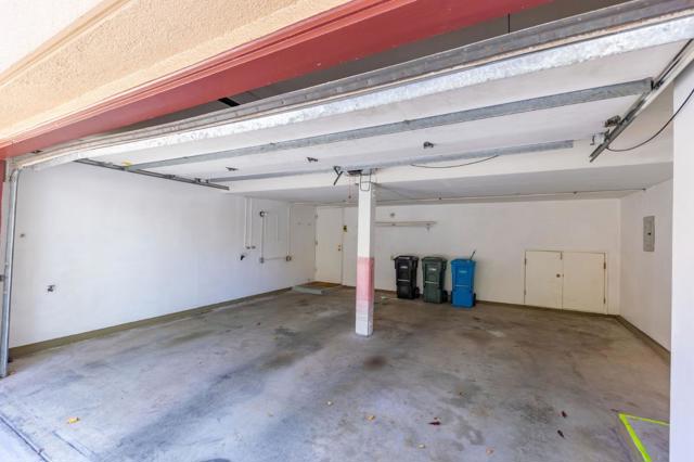210 Commons Lane, Foster City CA: https://media.crmls.org/mediaz/e4f6d0ae-19fb-40ab-a7f3-71fa7ed4da08.jpg