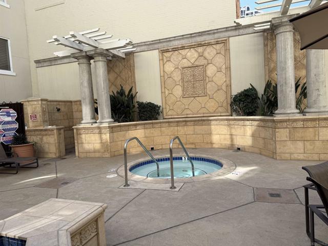 620 State St, San Diego CA: https://media.crmls.org/mediaz/e4f75493-6aff-4b3a-a94e-95fd51d46b5d.jpg