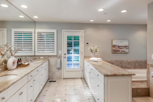 Image 26 of 65 For 14725 Live Oak Lane