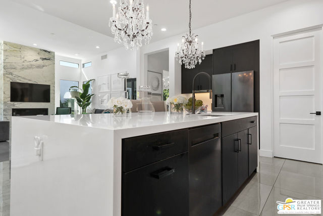 141 Blue Moon Drive, Palm Springs, CA 92262