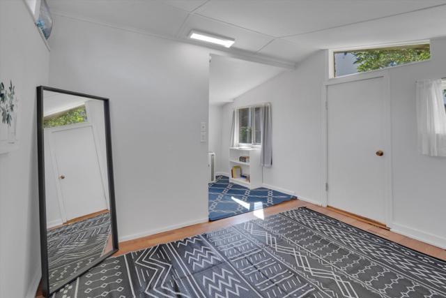 1583 Mitchell Way, Redwood City CA: https://media.crmls.org/mediaz/e4f9a6ed-0971-4b67-b533-a7e9a1bd9ce9.jpg