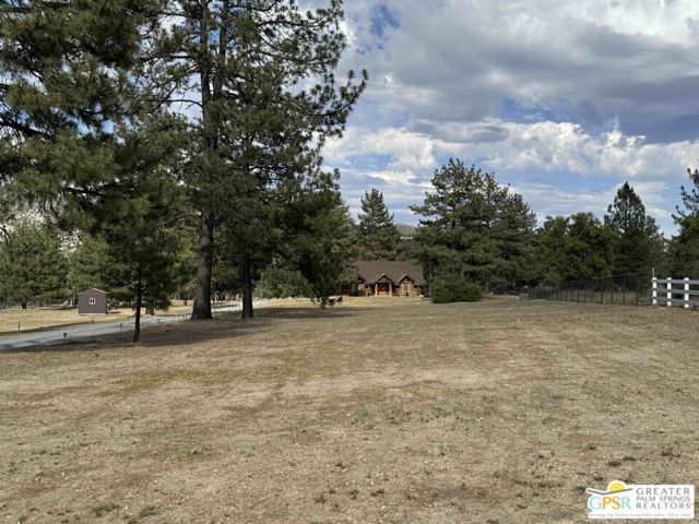 60164 Devils Ladder Road, Mountain Center CA: https://media.crmls.org/mediaz/e4fb24e3-1416-434e-90c8-d72ed859721b.jpg