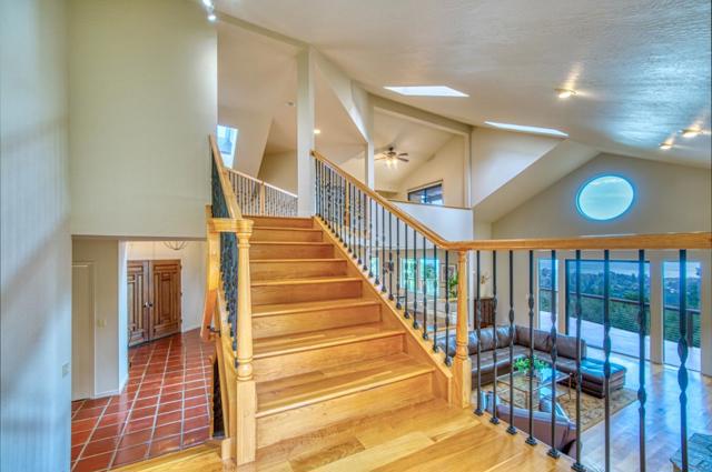 925 Skyward Drive, Aptos CA: https://media.crmls.org/mediaz/e4fb50ae-214b-426b-bba5-2948cc2eeca4.jpg