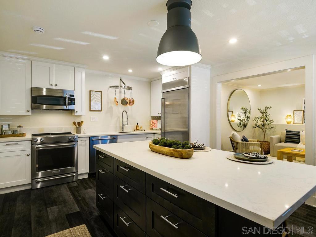 1021 Scott - photo 6