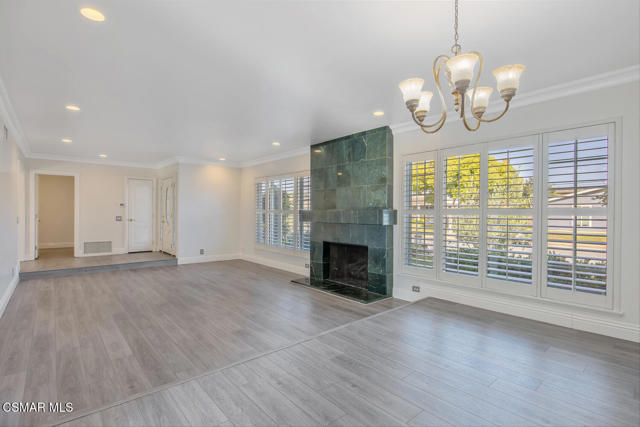 1469 Kirk Avenue, Thousand Oaks CA: https://media.crmls.org/mediaz/e4fc5682-b3ce-46f2-a97d-ca5478aceb3e.jpg
