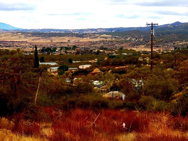 38400 Fischer N Road, Anza CA: https://media.crmls.org/mediaz/e4fd3571-17df-447d-bc98-5d2df42a831b.jpg