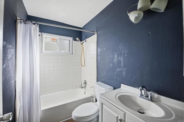 Image 18 of 30 For 1877 Donax Avenue