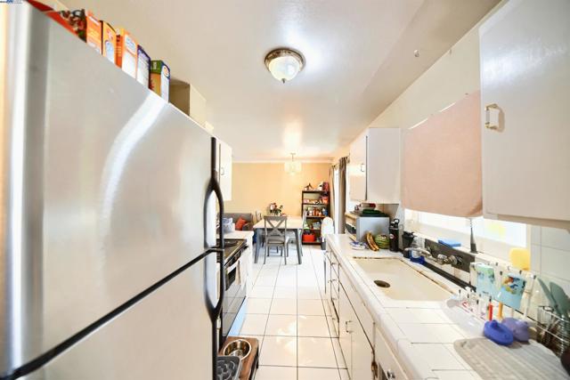 3382 Mount Wilson Dr, San Jose CA: https://media.crmls.org/mediaz/e4fee032-5cff-493b-bd7c-174a3726396f.jpg