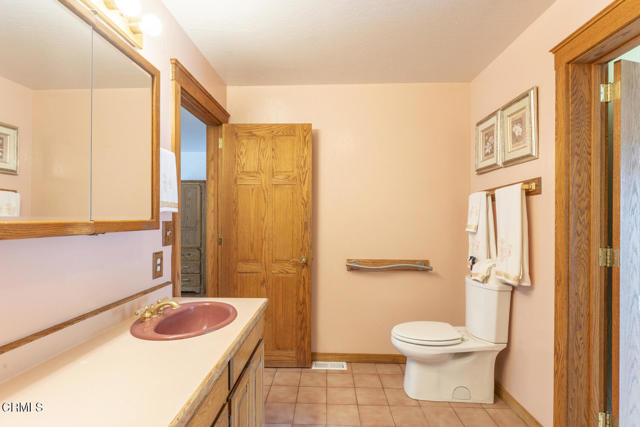 Detail Gallery Image 9 of 26 For 1840 Branscomb Road Rd, Laytonville,  CA 95454 - 3 Beds | 2 Baths