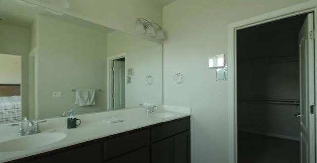 529 Ashwood Lane, Patterson CA: https://media.crmls.org/mediaz/e4ff6bb5-8f2f-46bd-b84b-e799fa10c203.jpg