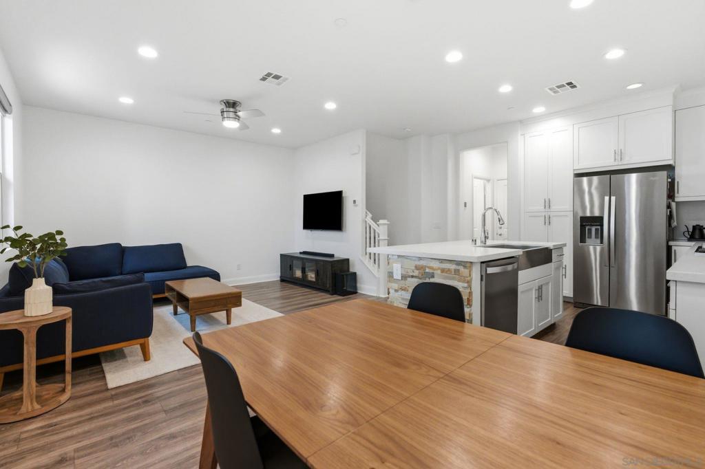 2464 Solara Lane - photo 12