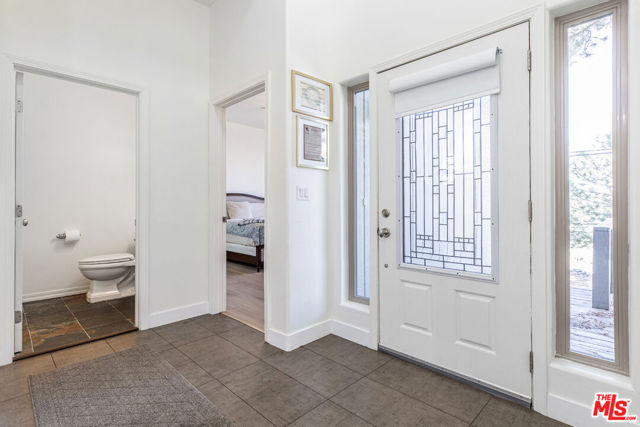 1712 Woodland Drive, Pine Mountain Club CA: https://media.crmls.org/mediaz/e501821b-fc9e-4e5f-9ec6-2a564b09e778.jpg