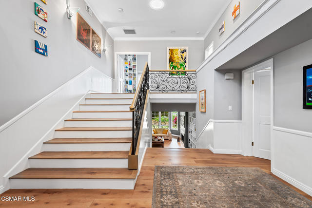 4498 Rayburn Street, Westlake Village CA: https://media.crmls.org/mediaz/e502c398-3f17-4f70-aaa5-7730a5925b7a.jpg