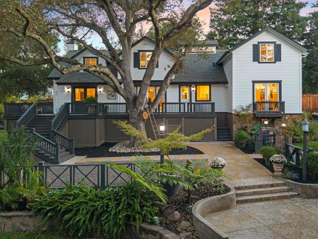 19050 Camino Barco, Saratoga CA: https://media.crmls.org/mediaz/e5033158-3625-4521-8751-6233fe76111e.jpg