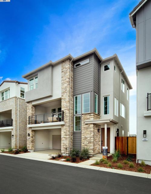 114 Compass Drive, Napa CA: https://media.crmls.org/mediaz/e5037428-cde3-4a49-bd86-d7ee615dc80f.jpg