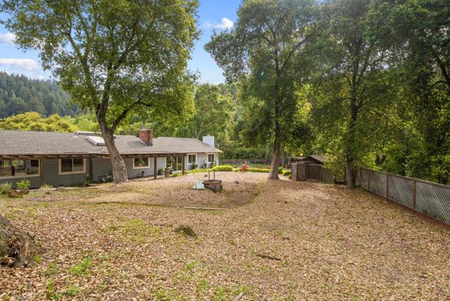 18301 Idylwild Road, Los Gatos CA: https://media.crmls.org/mediaz/e503f173-5893-4040-8999-2dc3a54118b3.jpg